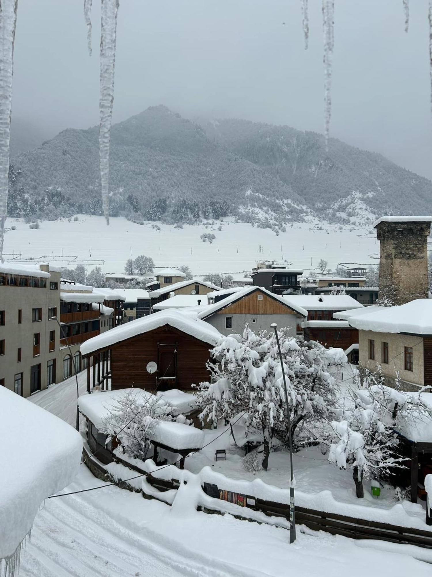Hotel Svanseti Mestia Luaran gambar